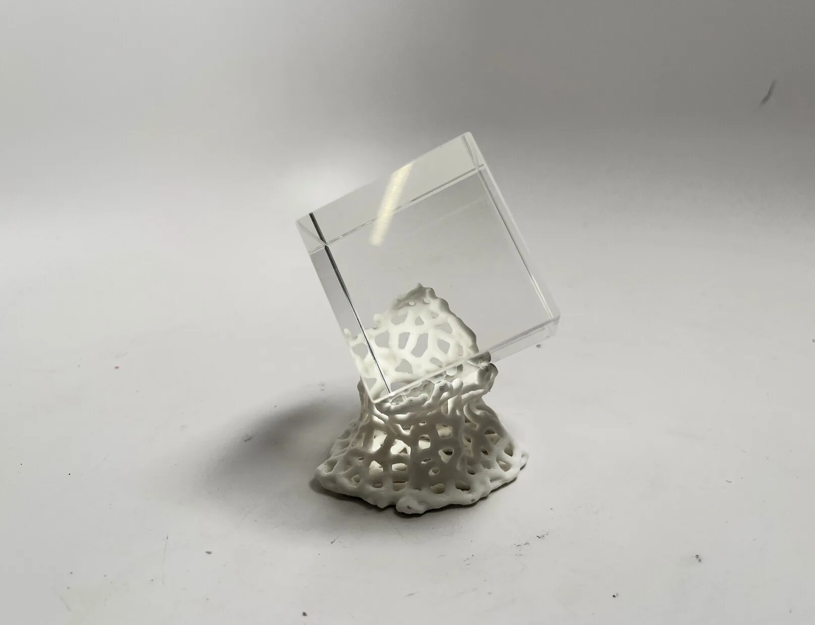 Voronoi glass